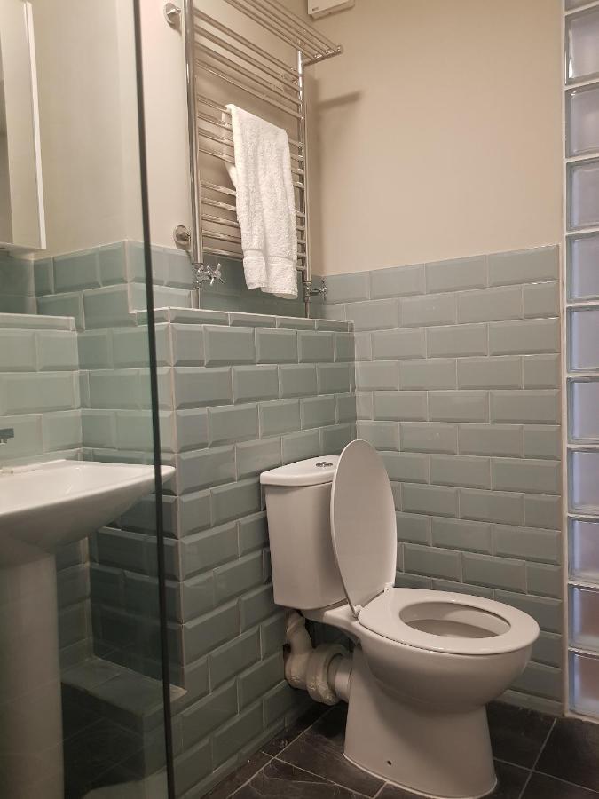 Beautiful 3-Bedroom Flat With Stunning Views Londres Exterior foto